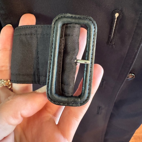 Burberry Black Coat with Detachable Hood and Belt - Picture 11 of 17